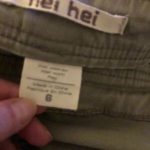 Anthropologie Pants - Anthropologie Hei Hei Olive Cropped Joggers Size 6 Anthropologie Pants - Anthropologie Hei Hei Olive Cropped Joggers Size 6